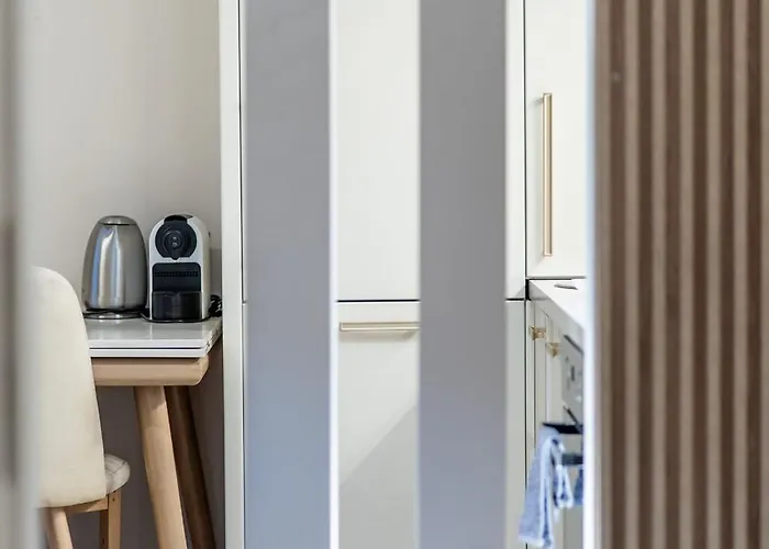 Skyline Sunset & View - Modern 1br * تيرانا