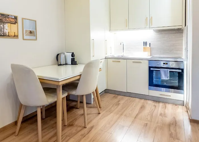 Skyline Sunset & View - Modern 1br شقة تيرانا