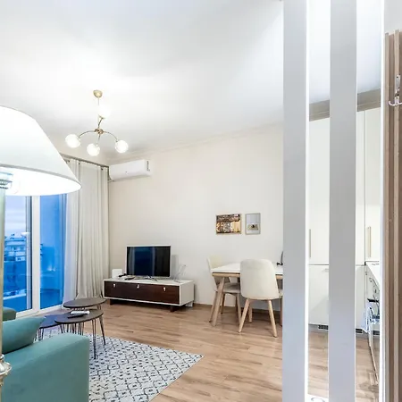 Skyline Sunset & View - Modern 1br Lägenhet Tirana