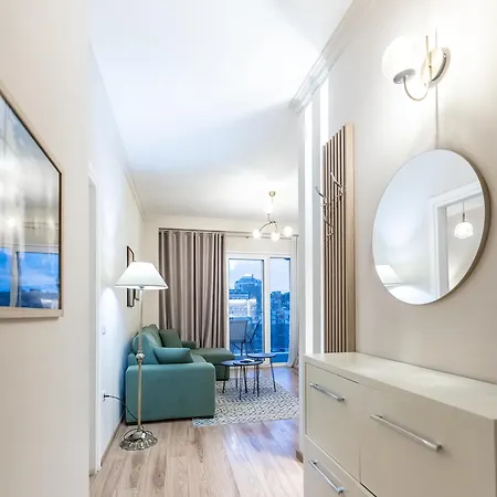 Skyline Sunset & View - Modern 1br ティラナ