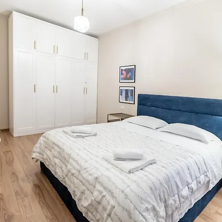 Mt 1Br Skyline View - Central Tirana شقة تيرانا