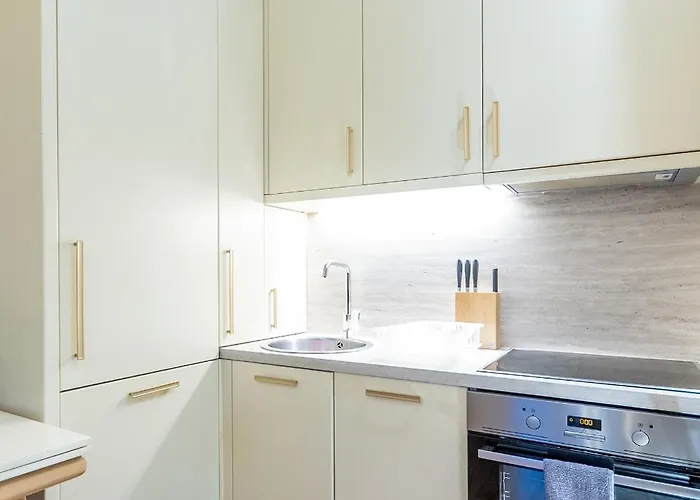 Skyline Sunset & View - Modern 1br Tirana