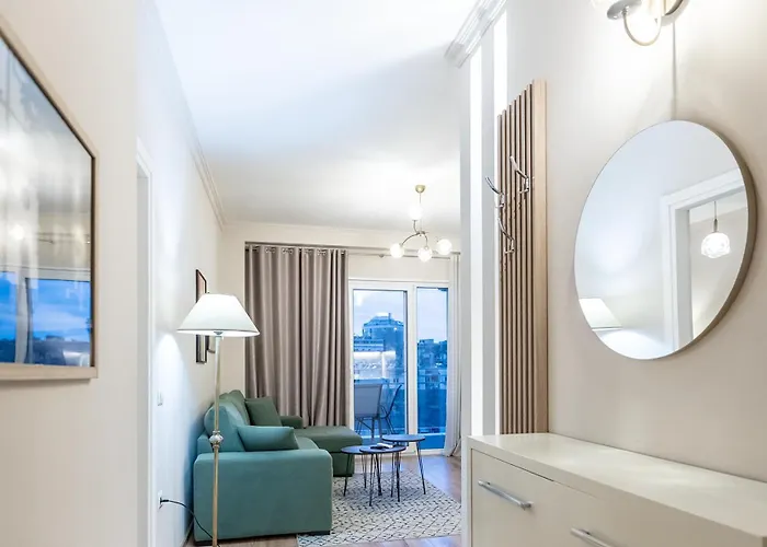 Skyline Sunset & View - Modern 1br Tirana