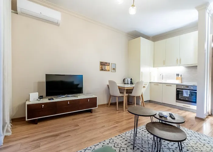 Skyline Sunset & View - Modern 1br * Tirana